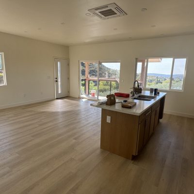 33003841-7400-473A-AF73-535AB339D8D7